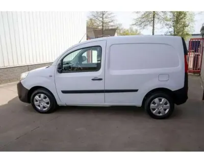 Usata Renault Kangoo 110 CV (80 kW) 2019 Giallo Monovolume