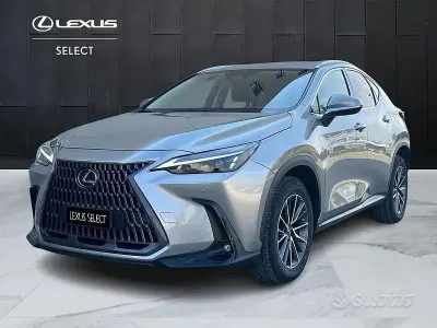Usata Lexus NX450h+ 309 CV (227 kW) 2022 Other SUV
