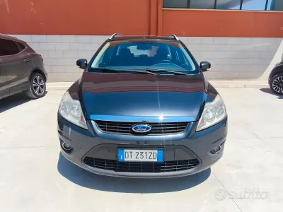 Usata Ford Focus 110 CV (80 kW) 2008 Grigio Station wagon