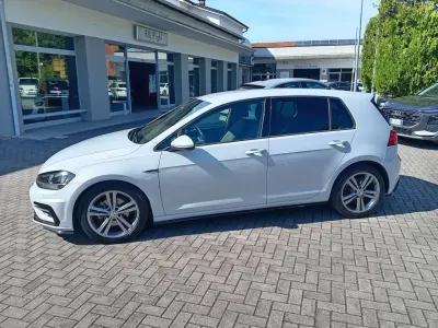 Usata VW Golf VII Sport 116 CV (85 kW) 2018 Bianco Berlina