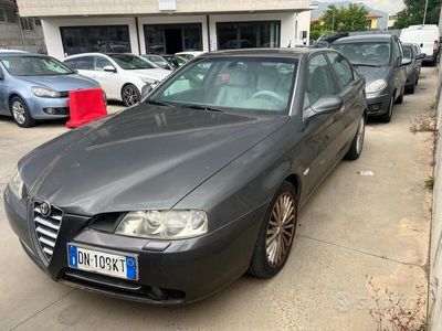 Alfa Romeo 166