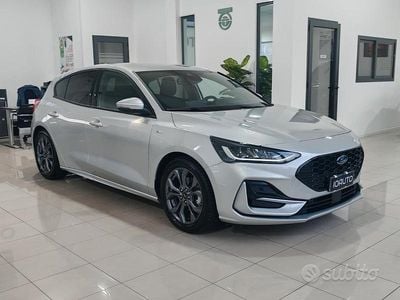 Usata Ford Focus ST-Line 115 CV (84 kW) 2025 Grigio Berlina