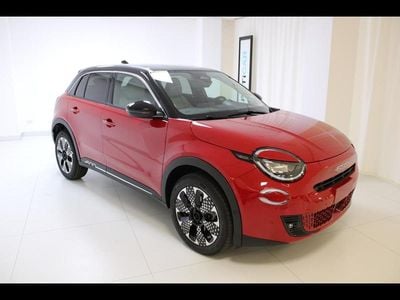 Nuova Fiat 600 La Prima 110 CV (80 kW) 2025 Rosso SUV