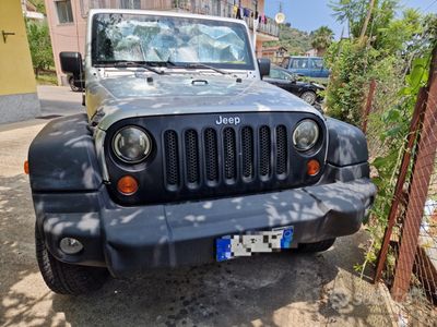 Usata Jeep Wrangler Unlimited Sahara 177 CV (130 kW) 2010 Grigio SUV
