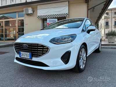 Gebraucht Ford Fiesta Titanium 75 PS (55 kW) 2023 Weiß Kleinwagen