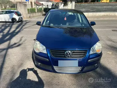 Gebraucht VW Polo 64 PS (47 kW) 2008 Blau Kleinwagen