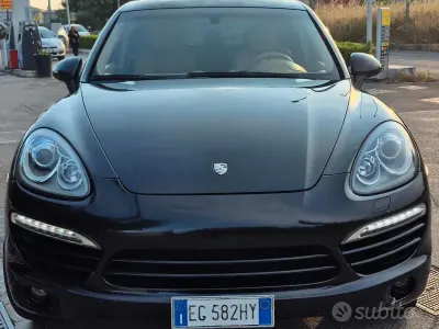 Usata Porsche Cayenne 245 CV (180 kW) 2011 Nero SUV