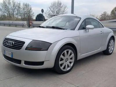 Usata Audi TT 179 CV (131 kW) 2000 Argento Coupé