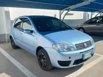 Usata Fiat Punto 60 CV (44 kW) 2009 Utilitaria
