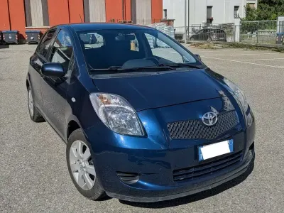 Usata Toyota Yaris Sol 65 CV (47 kW) 2006 Utilitaria