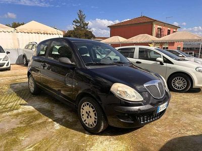 Usata Lancia Ypsilon 60 CV (44 kW) 2006 Nero Utilitaria