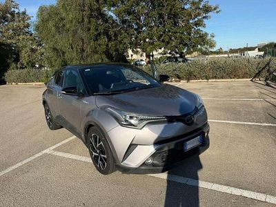 Usata Toyota C-HR Style 122 CV (89 kW) 2017 Grigio SUV
