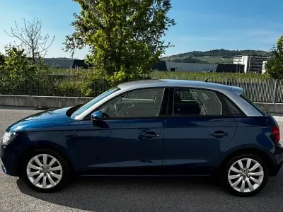 Käytetty Audi A1 S-Line 90 HP (66 kW) 2014 Sininen Viistoperä