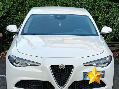 Usata Alfa Romeo Giulia Business 179 CV (131 kW) 2018 Berlina