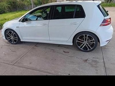 Usata VW Golf VII 150 CV (110 kW) 2014 Bianco Utilitaria