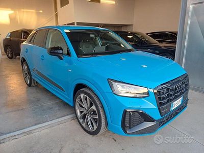 Usata Audi Q2 Black Edition 150 CV (110 kW) 2021 Blu SUV