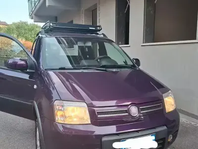 Usata Fiat Panda 69 CV (50 kW) 2011 Viola Utilitaria