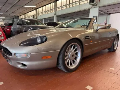 Usata Aston Martin DB7 332 CV (244 kW) 1998 Oro Cabrio