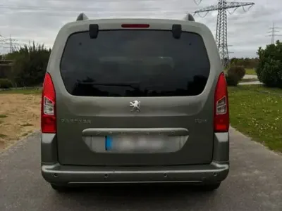 Usata Peugeot Partner Outdoor 2011 Monovolume