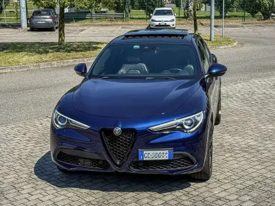Usata Alfa Romeo Stelvio Veloce 280 CV (205 kW) 2020 Blu/azzurro SUV