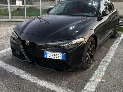 Usata Alfa Romeo Giulia Veloce 211 CV (155 kW) 2017 Nero Berlina