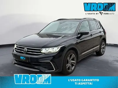 Usata VW Tiguan R-line 150 CV (110 kW) 2020 Nero SUV