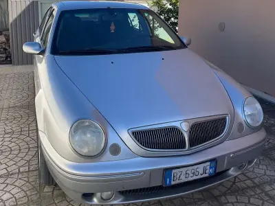 Usata Lancia Lybra