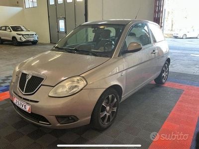 Usata Lancia Ypsilon 2011 Grigio Utilitaria