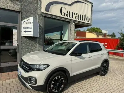 Usata VW T-Cross Sportline 95 CV (69 kW) 2022 Grigio SUV