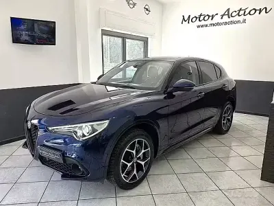 Usata Alfa Romeo Stelvio 190 CV (139 kW) 2020 Blu SUV