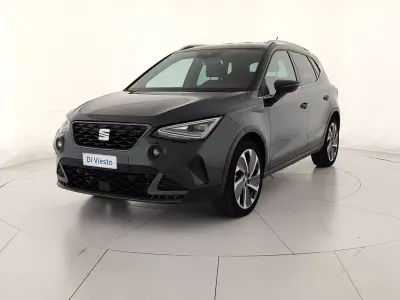 Usado Seat Arona FR 110 CV (80 kW) 2023 Negro SUV