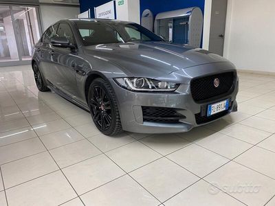 Usata Jaguar XE R-Sport 180 CV (132 kW) 2017 Grigio Berlina