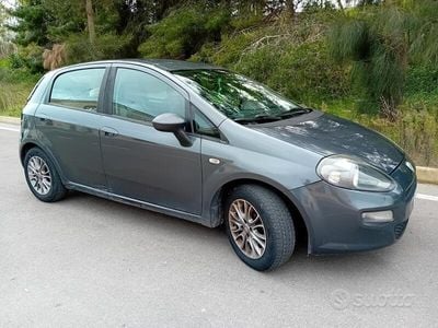 Usata Fiat Punto 95 CV (69 kW) 2012 Grigio Utilitaria