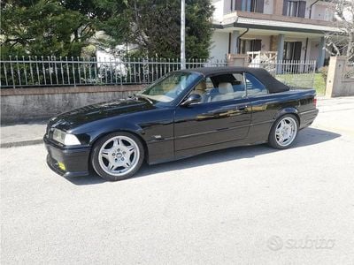 Usata BMW 325 Cabriolet 192 CV (141 kW) 1994 Nero Cabrio