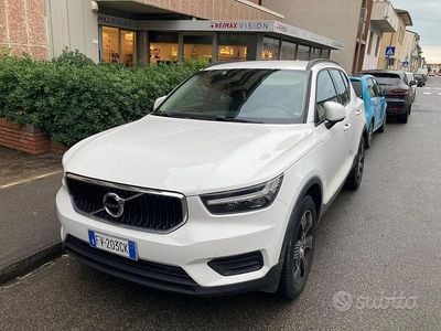 Usata Volvo XC40 Business Edition 150 CV (110 kW) 2019 Bianco SUV