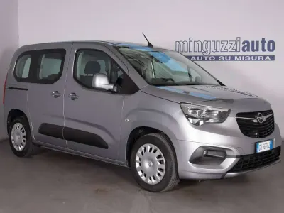 Usata Opel Combo Life 102 CV (75 kW) 2020 Argento Furgone