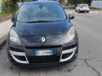 Usata 2010 Renault Scénic III Monovolume | 1200 € (Molto cara)