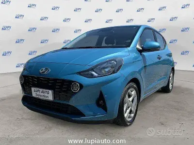 Usata Hyundai i10 67 CV (49 kW) 2023 Blu/azzurro Utilitaria
