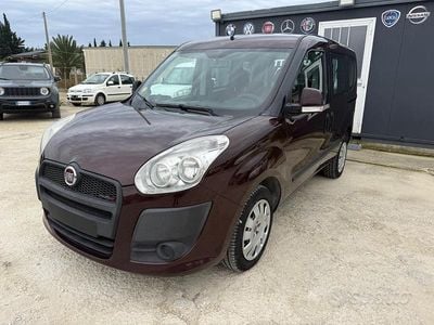 Käytetty Fiat Doblò 105 HP (77 kW) 2010 Ruskea Tila-auto
