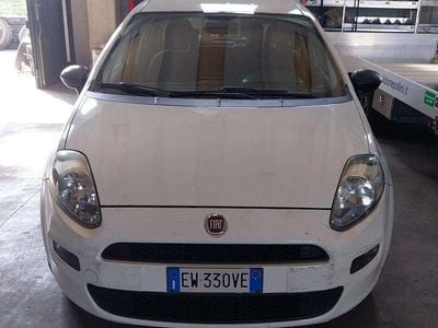Brugt Fiat Punto Young 75 HK (55 kW) 2014 Hvid Hatchback