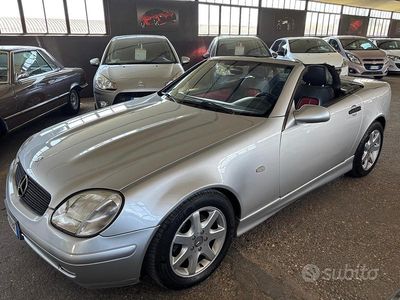 Usata Mercedes SLK200 Elegance 192 CV (141 kW) 1997 Grigio Cabrio