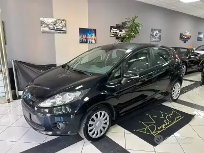 Usata Ford Fiesta 60 CV (44 kW) 2011 Nero Berlina