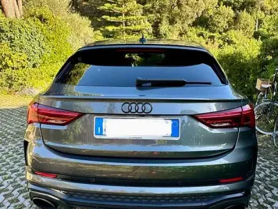 Usata Audi RS Q3 Sportback Ambiente 400 CV (294 kW) 2022 Grigio SUV