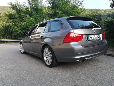 Usata BMW 320 184 CV (135 kW) 2010 Grigio Station wagon
