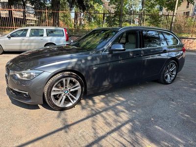 Usata BMW 320 Luxury Line 190 CV (139 kW) 2015 Grigio Station wagon