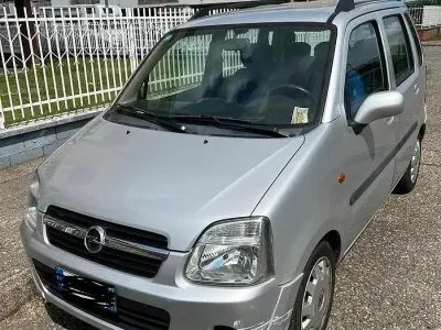 Usata Opel Agila 94 CV (69 kW) 2004 Grigio Monovolume