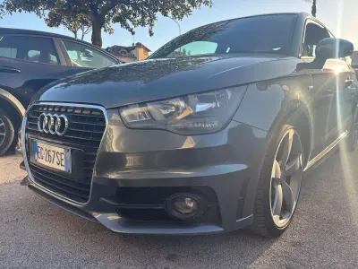 Usata Audi A1 Ambition 105 CV (77 kW) 2011 Grigio Utilitaria