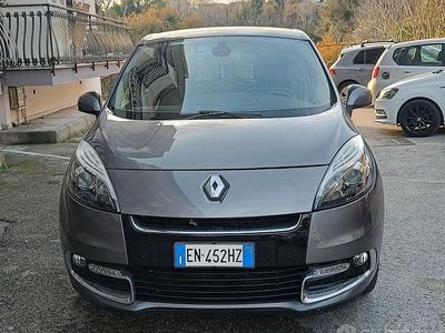 Usata Renault Scénic III XMOD 110 CV (80 kW) 2012 Grigio Monovolume