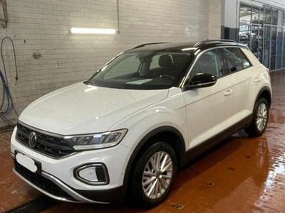 Usata VW T-Roc Life 116 CV (85 kW) 2024 Bianco SUV