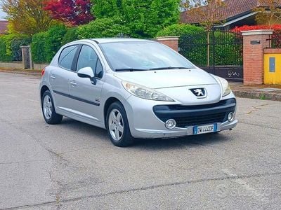 Usata Peugeot 207 90 CV (66 kW) 2009 Grigio Berlina